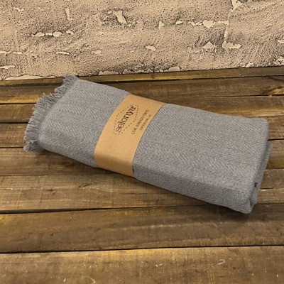 پتو و شال مبل|شال مبل ابعاد 200*170 مدل کلاسیک رنگ طوسی روشن